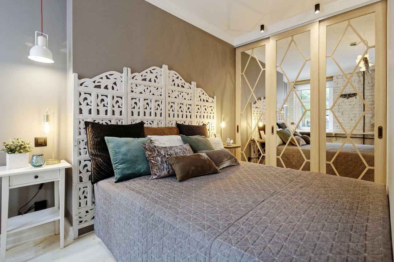 Riga Silent Center Boutique Apt. +Free Parking Luaran gambar